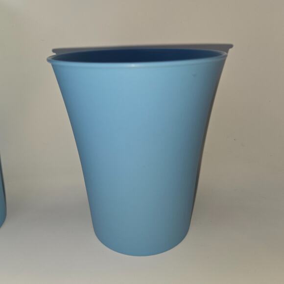 Vintage Plastic Bell Tumbler Lot of 12 Light Blue 8 oz Kiddie Cups Stackable - Picture 9 of 14